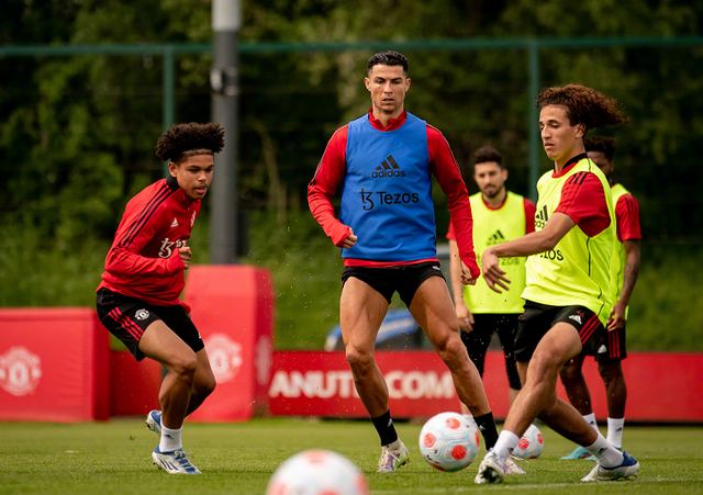 街霸6赛季收官,冠军榜单揭晓 街霸6赛季收官,冠军榜单揭晓