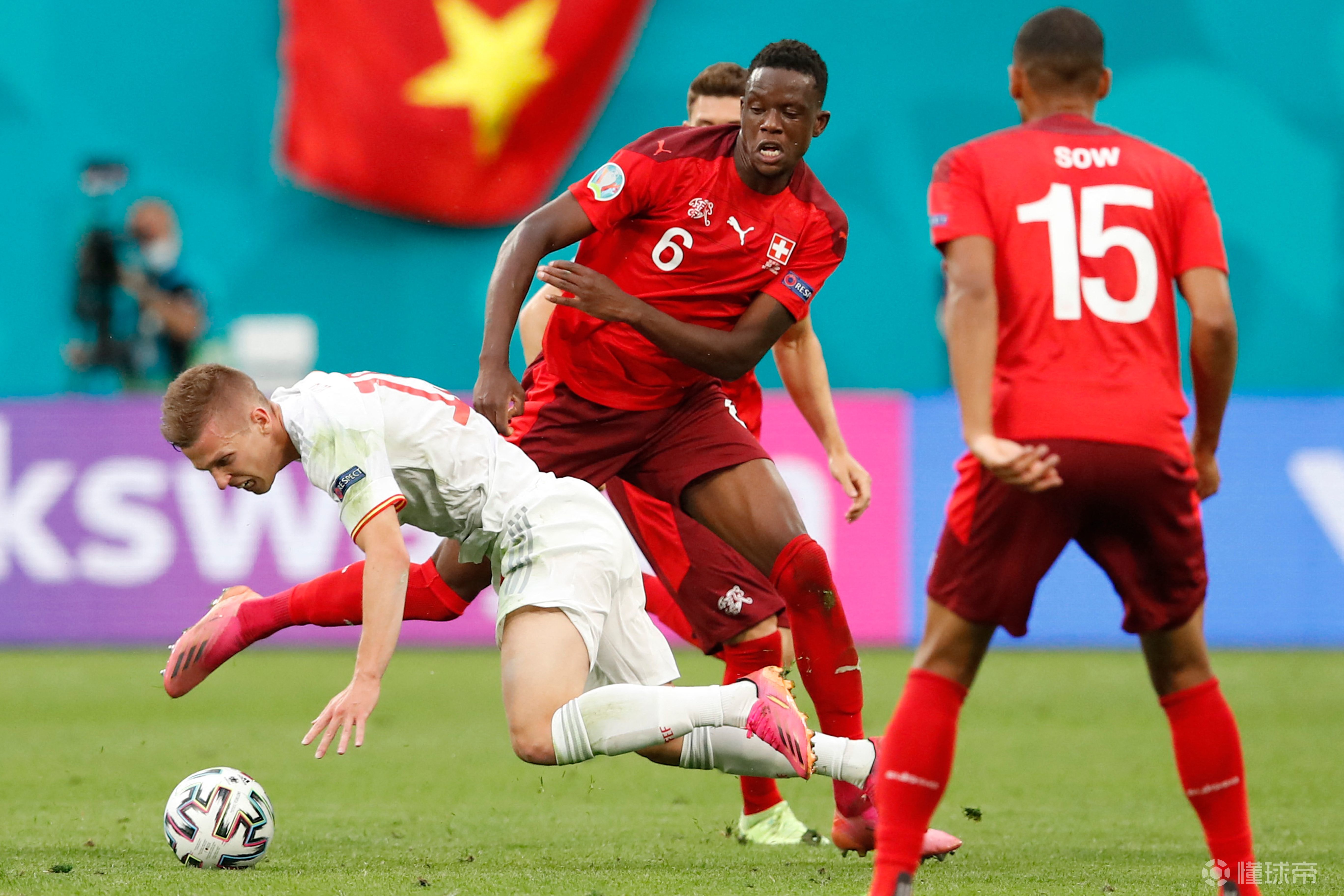 那不勒斯逆转瑞士,法比尼奥扛起全队 那不勒斯逆转瑞士,法比尼奥扛起全队