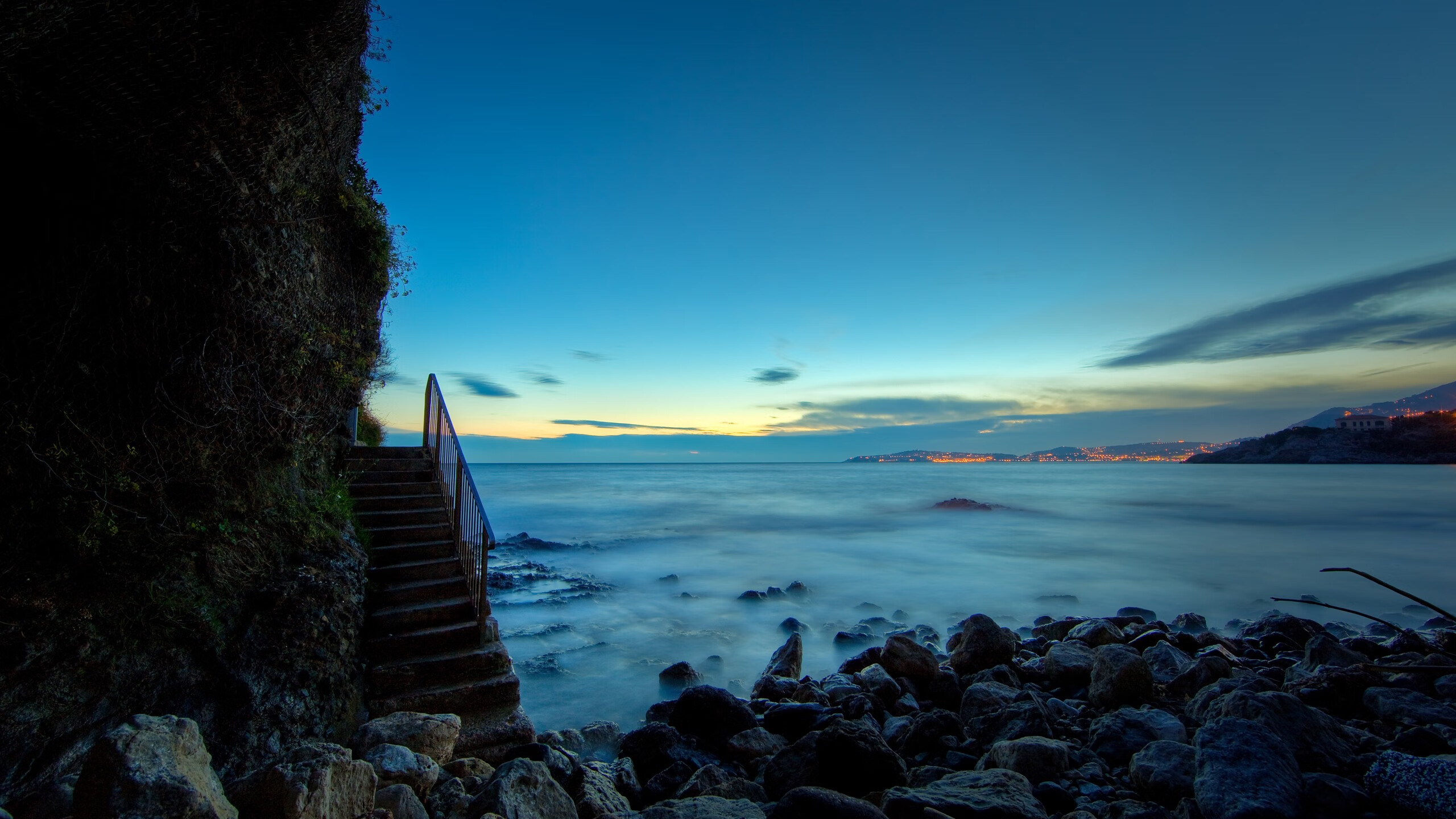 西亚卡姆的双面刃，攻防统治助独行侠斩落火箭