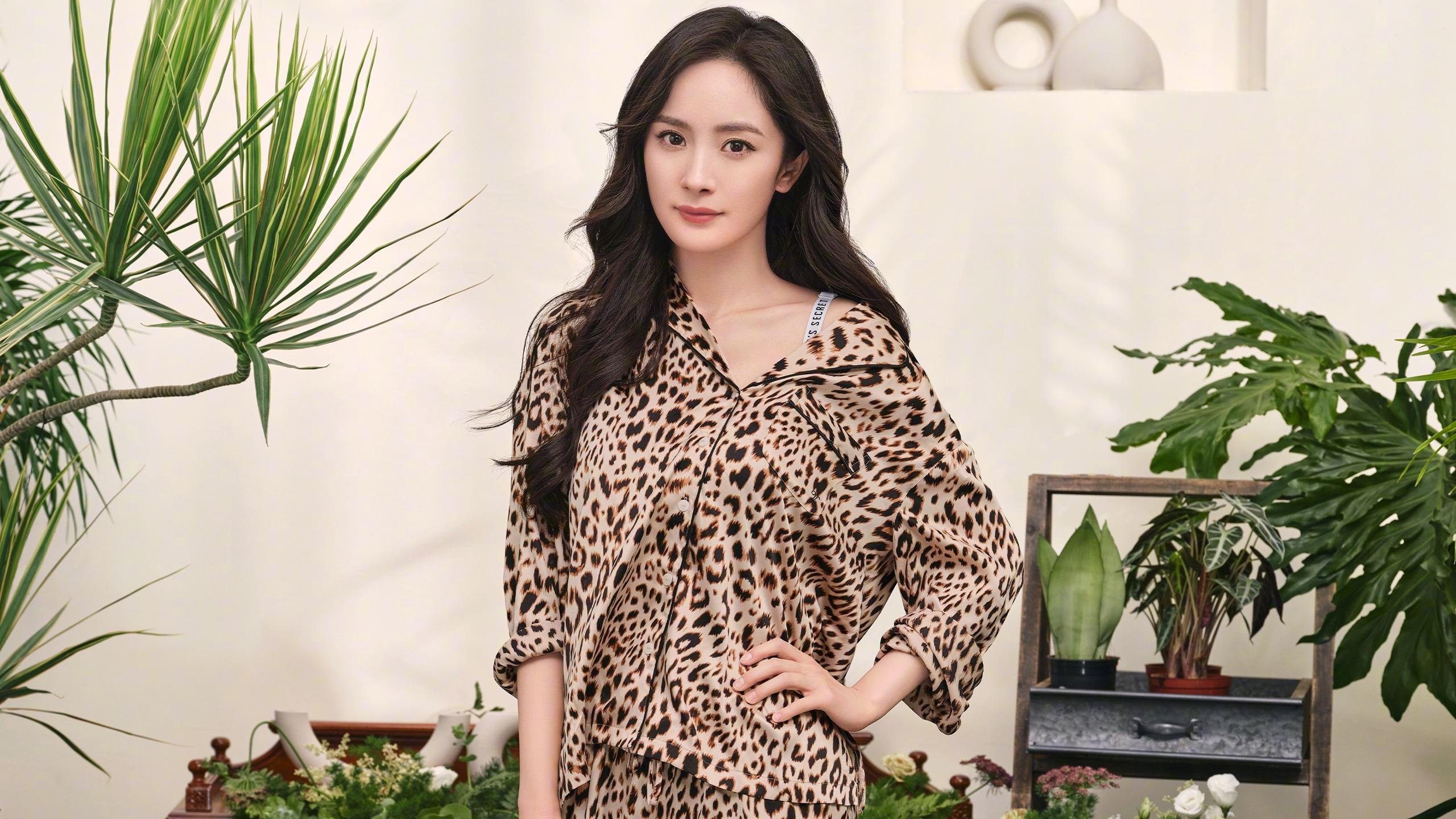 纪录之夜的双重奏，萨拉赫封神与荷兰觉醒