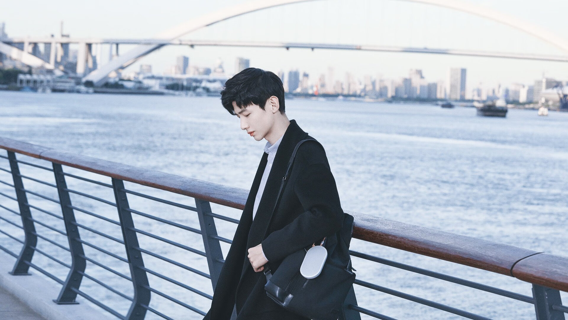 慈善赛的唯一闪光点，德布劳内跨越国界演绎关键先生，比利亚雷亚尔明星队横扫洪都拉斯